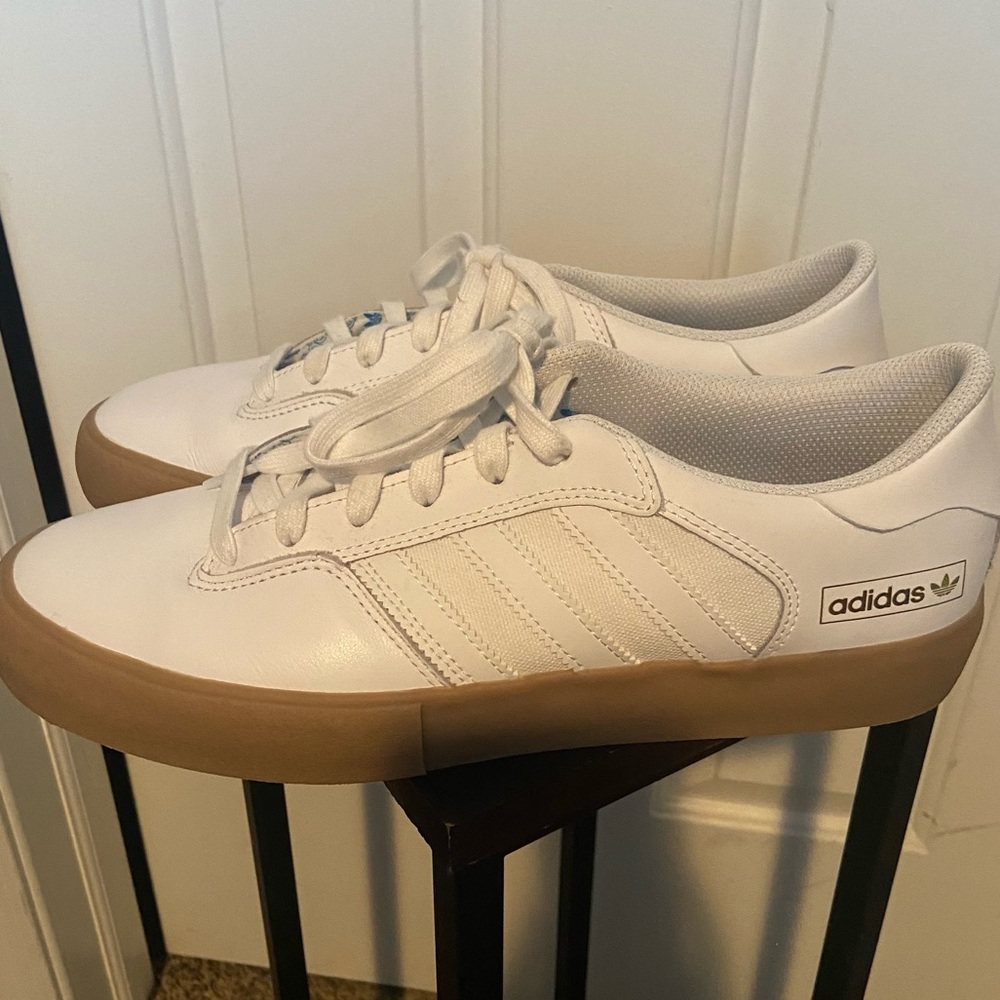 NWOT Men’s Adidas